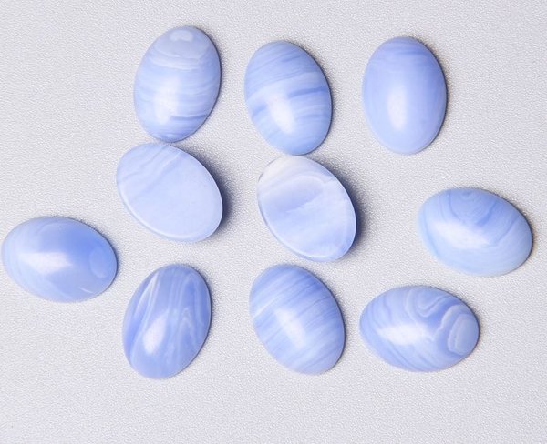 Cabochon Blue Lace Agaat  Ovaal.  10*14 mm natuursteen