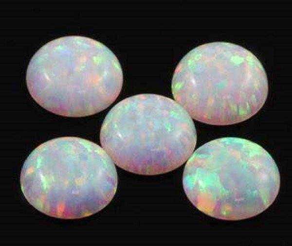 Opaal Synhetische opaal cabochon. Wit  6mm